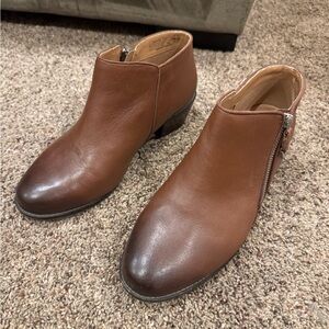 Vionic Brown Leather Ankle Boots